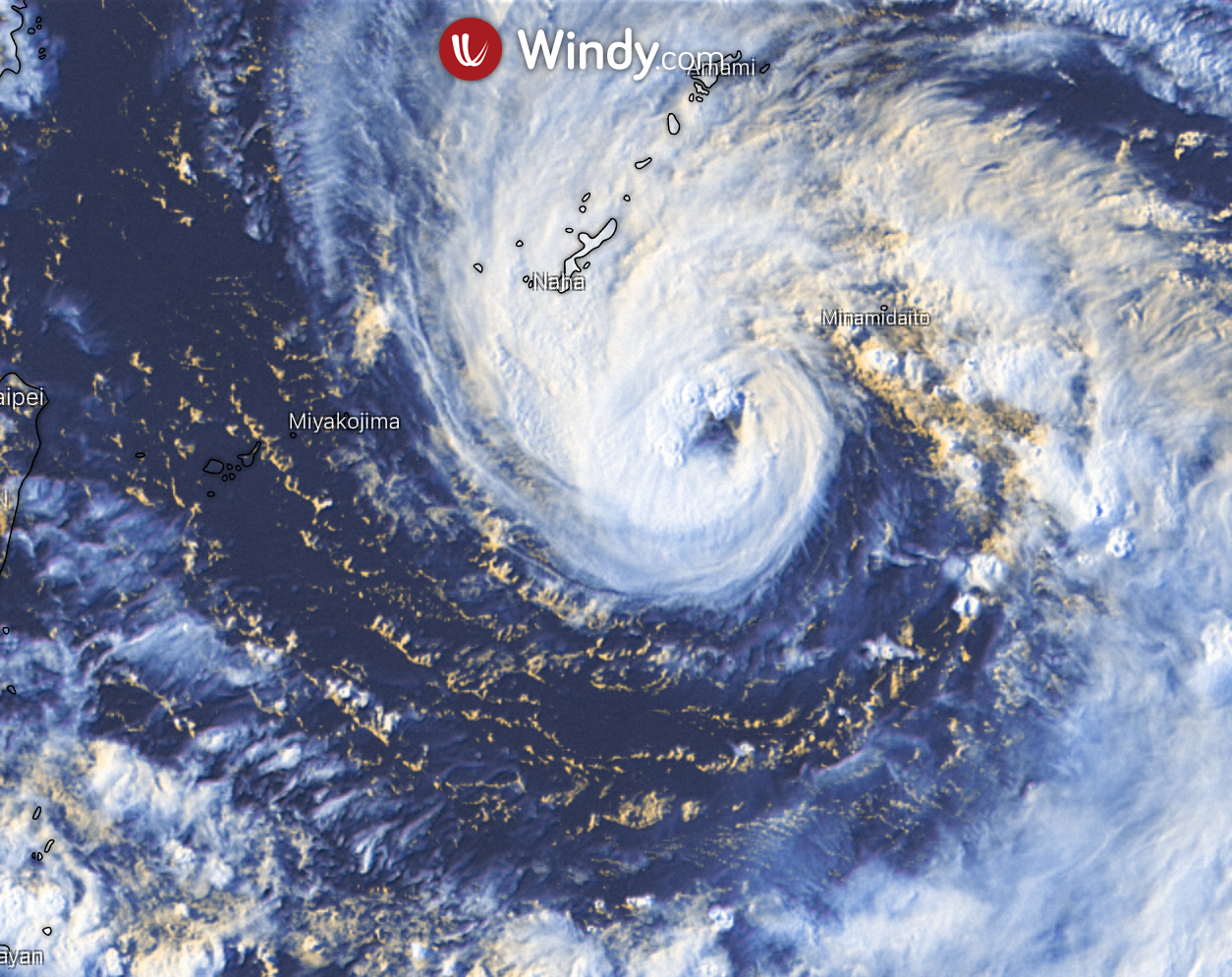 In-fa makes landfall in eastern China