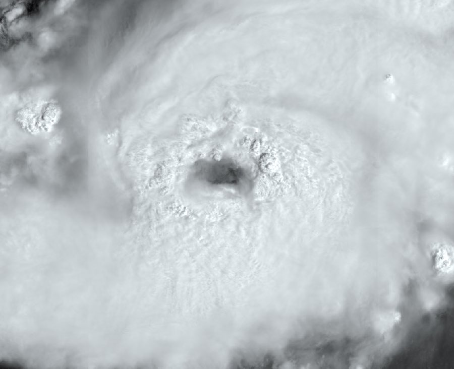 photo:Copernicus EMS;desc:The Eye of Hurricane Dorian,  Sentinel3’s OLCI instrument in true colours (zoom) 30 Aug 2019 at 14:53:41 UTC